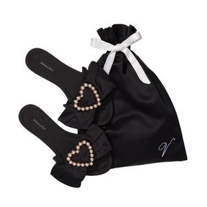 Victoria’s Secret satin embellished pearl slide slippers, small/5-6, black, new